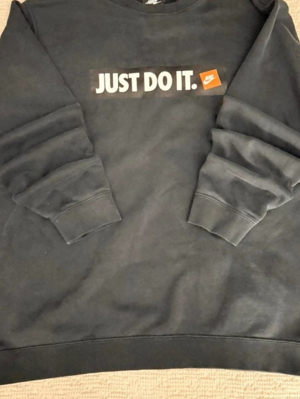 Nike Men's XXL Black Fleece Crewneck Sweatshirt with Just Do It Logo